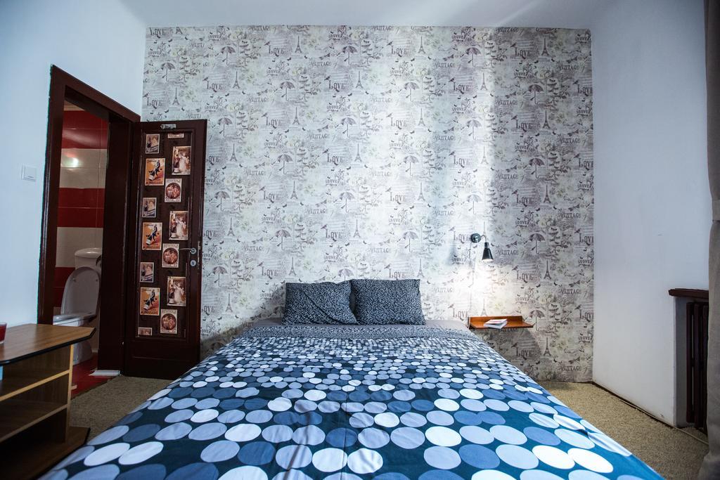 Cismigiu Garden Studio Apartment Bucharest