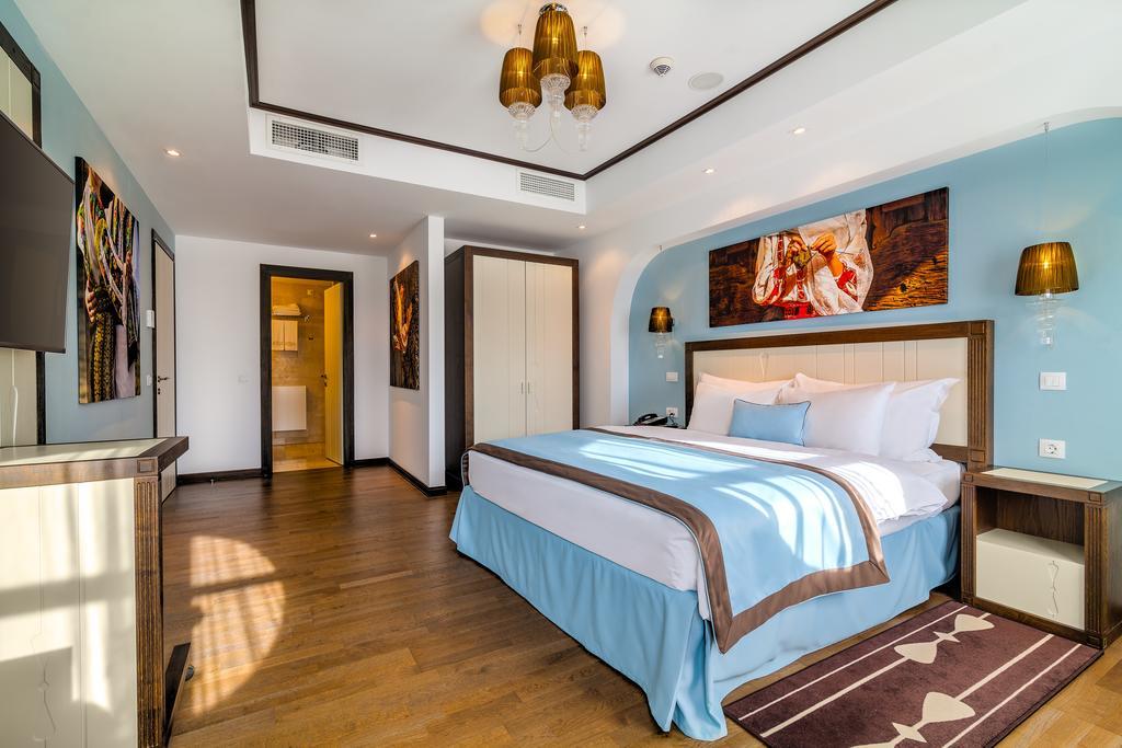 Epoque - Relais & Chateaux 5* Bucureşti