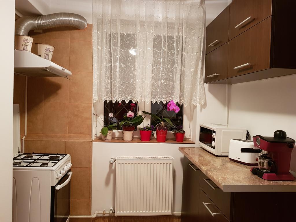 Old Town 2 Bedrooms With Balcony By Orchid Garden * Bucharest