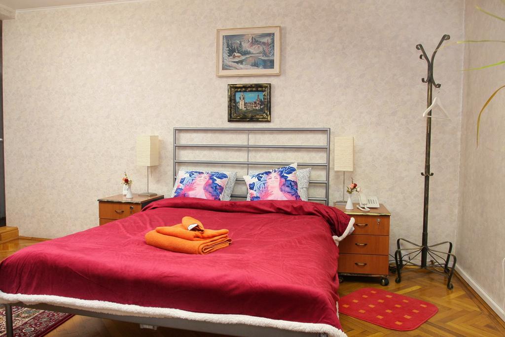 Grand Pier Boutique 4 Stars Villa, Art Museum Deluxe Rooms,best Break From 59 Eur Per Night With Free Italian Breakfast For Minim 4 Nights Bucareste