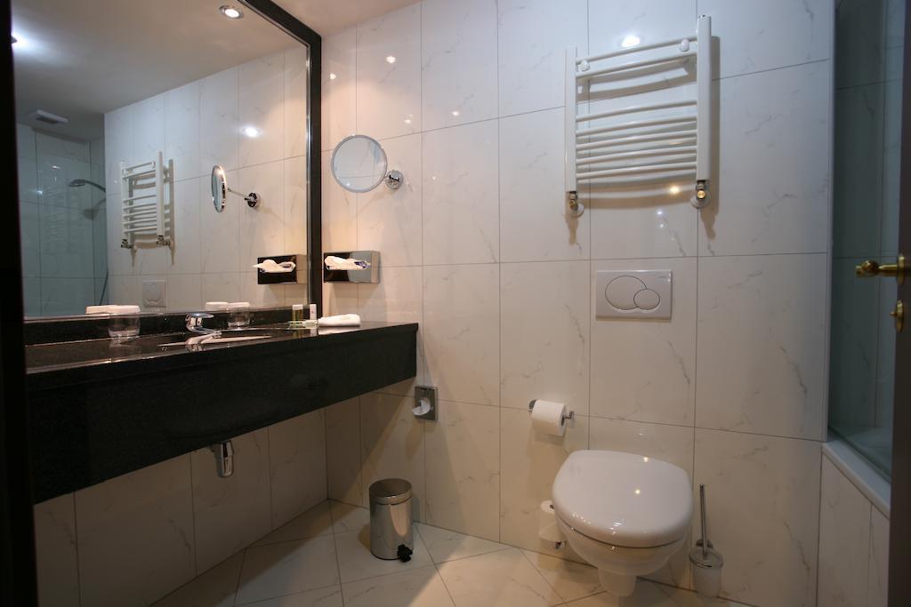 Ramada & By Wyndham North 4* Bucureşti