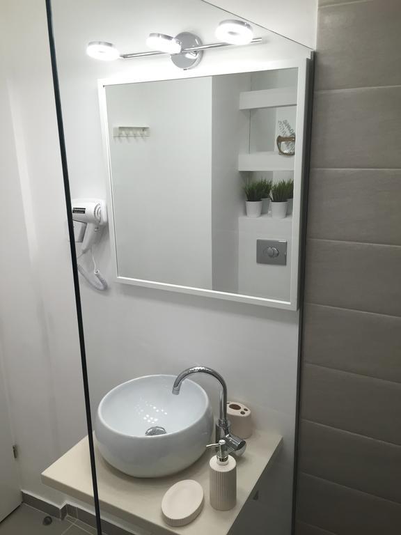 Metropole Romana Square Apartment Bucharest