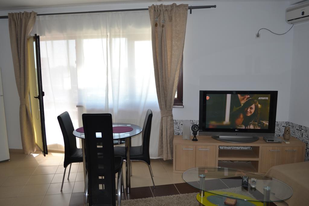 Charming Big Terrace Apartment *