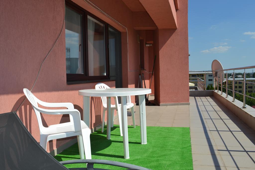 Charming Big Terrace Bucharest
