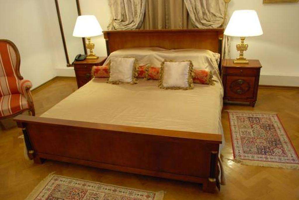 Grand Boutique 4* Bucharest