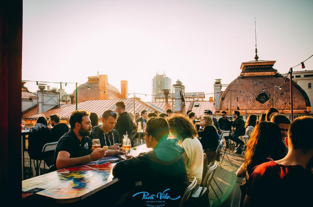 Pura Vida Sky Bar & * Bucharest