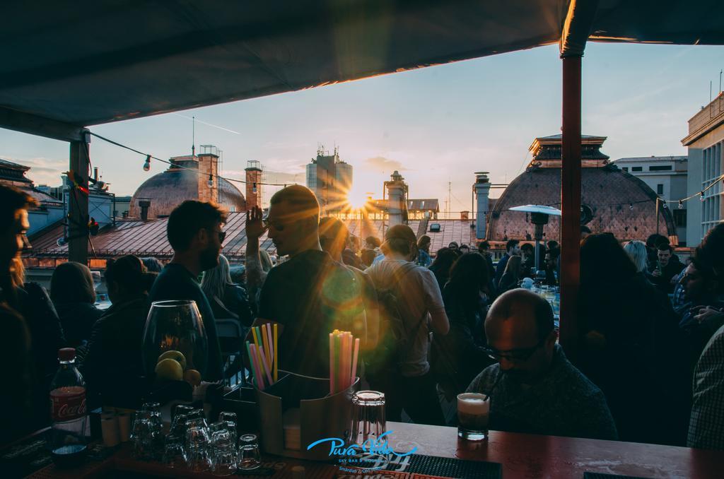 Pura Vida Sky Bar & Bucharest