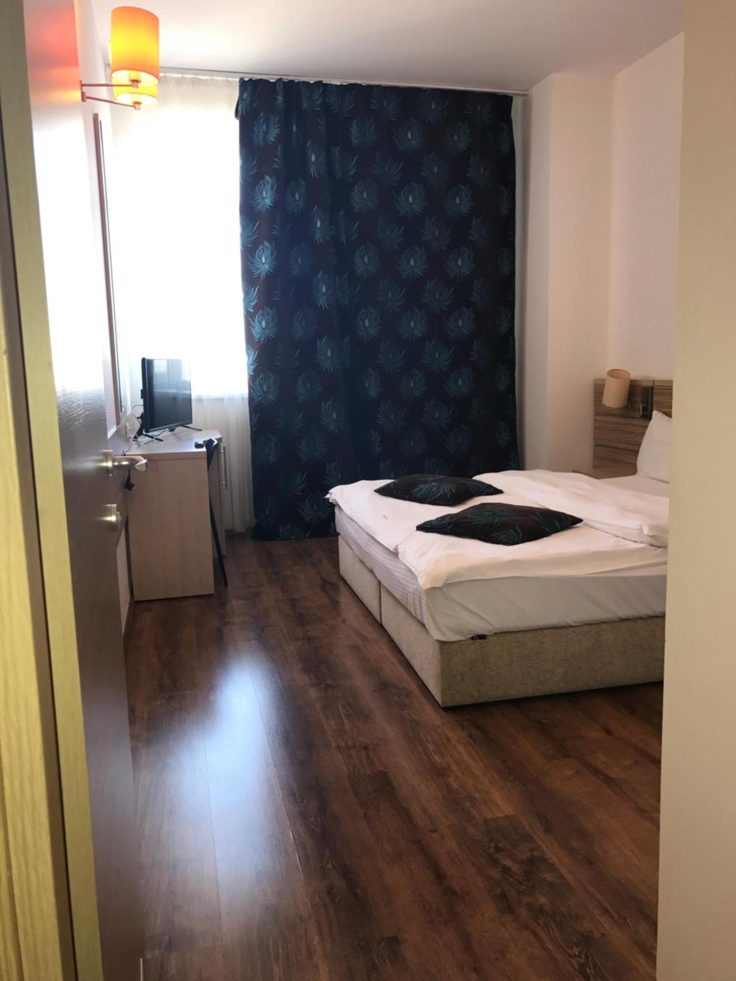 Urban 3* Bucareste