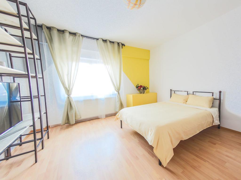 Antic Apartment *