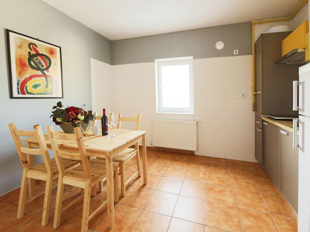 Antic Apartment Bucharest
