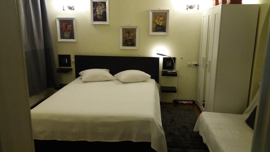 12 Cotroceni Guest house Bucharest