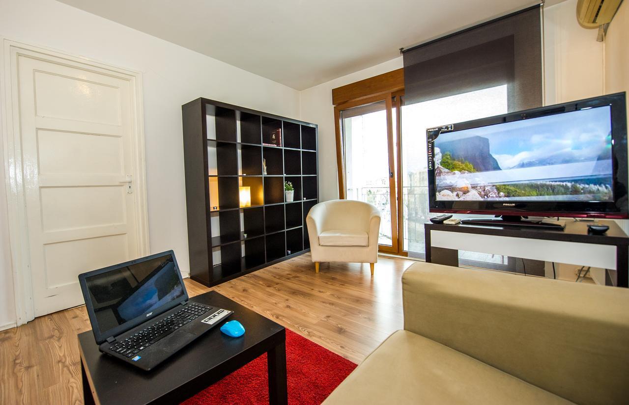 Apartament Victoriei 1 *