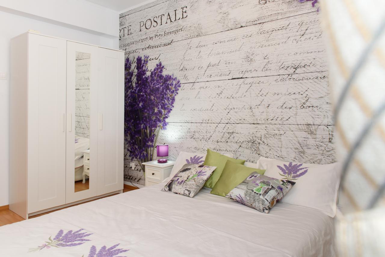 Old Town 2 Bedrooms With Balcony By Orchid Garden Apartment
