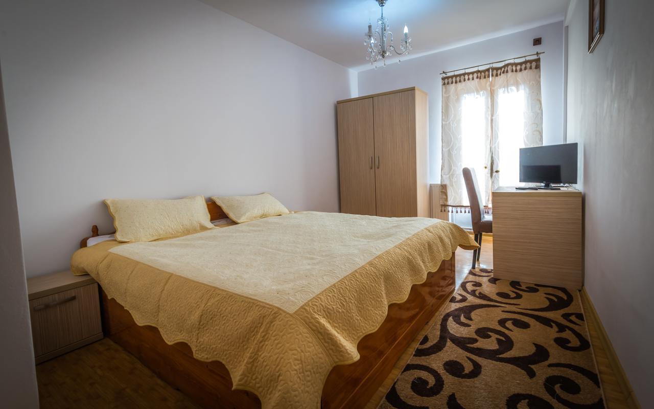 Foisor 3* Bucharest