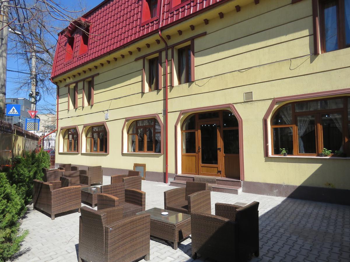 Foisor 3* Bucharest