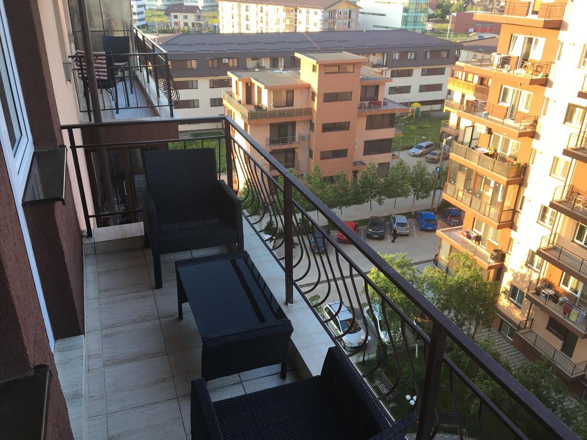 Apartament Militari *