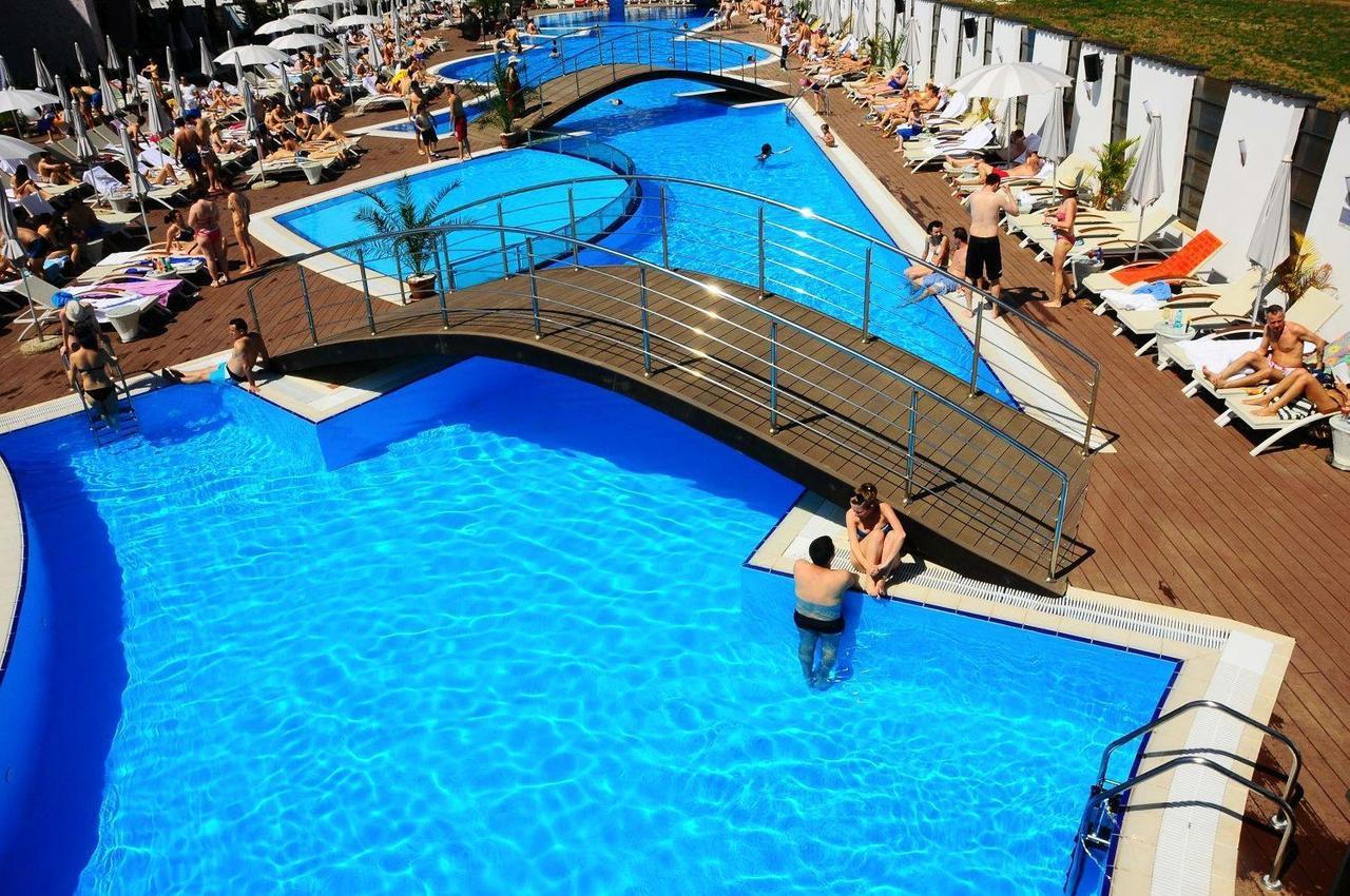 Apartament Militari *