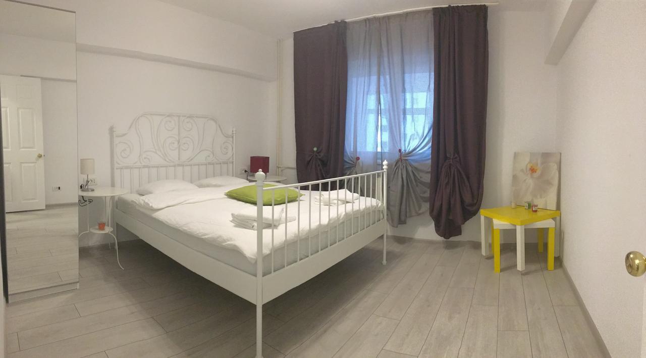 Apartment 4-26 Mircea Voda *