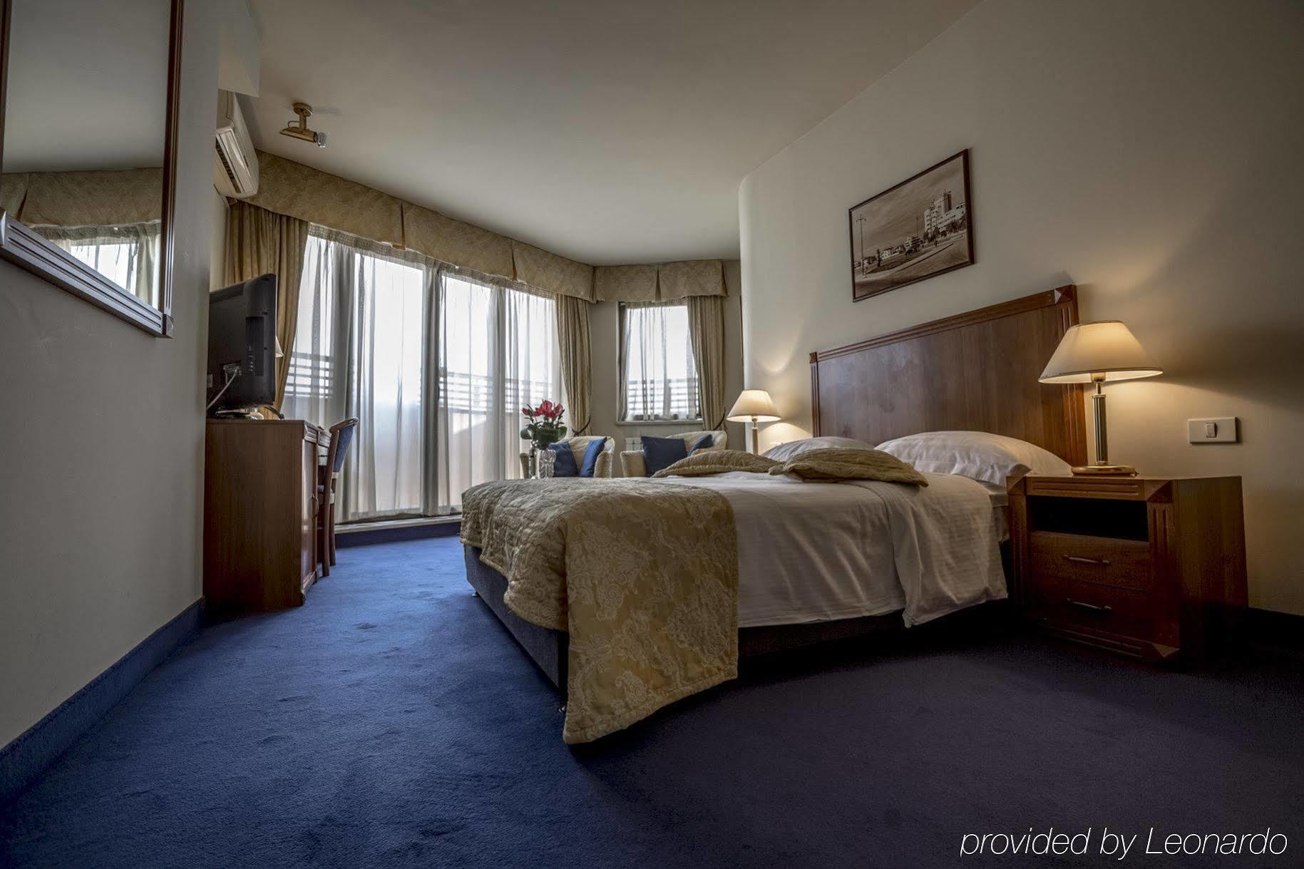 Hotel Opera By Zeus International 3*