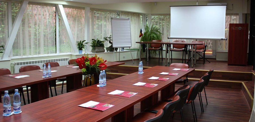 Hotel Atrium City Center 4*