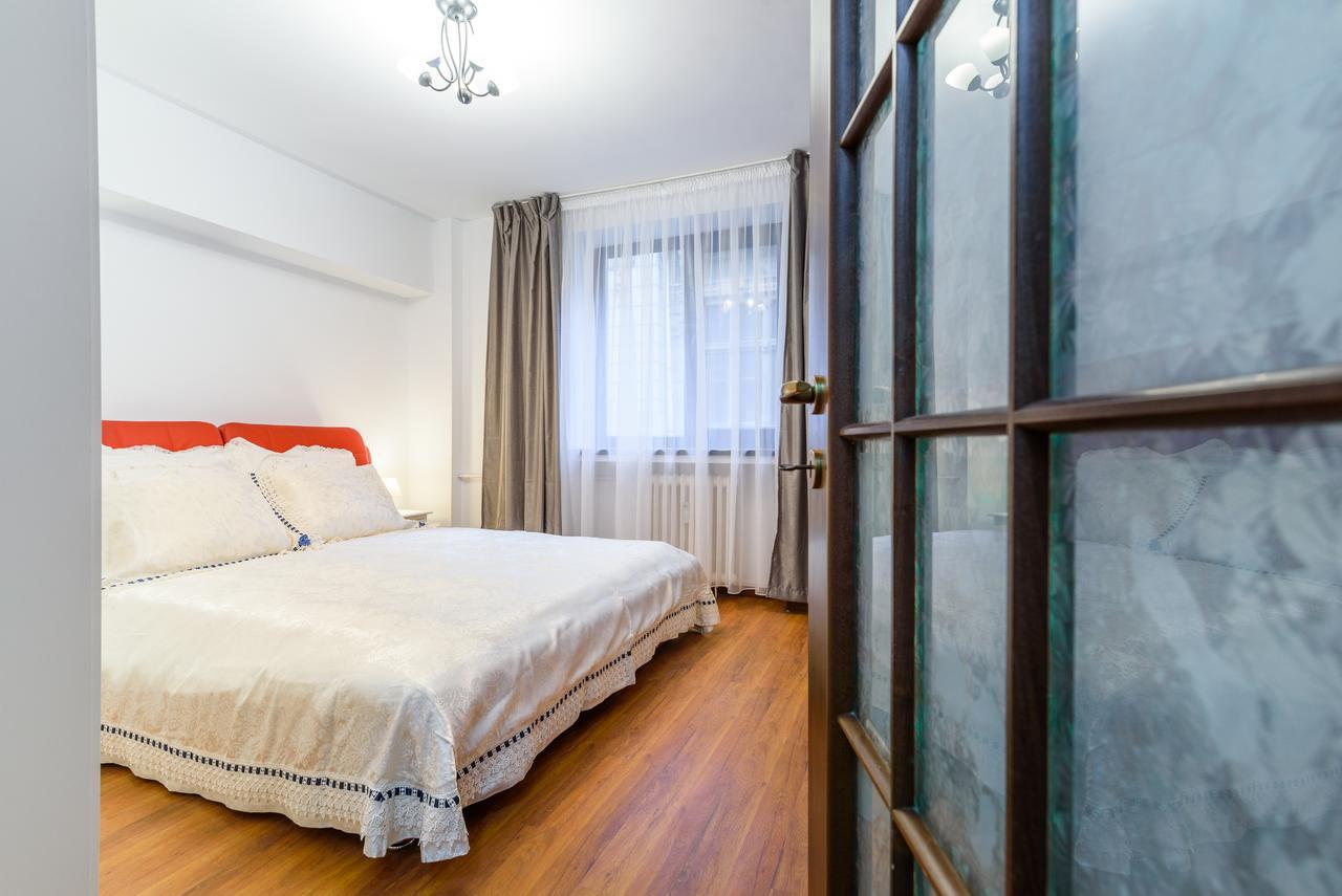Pedestrian Old Town 3 Bedrooms By Orchid Garden * Bucharest