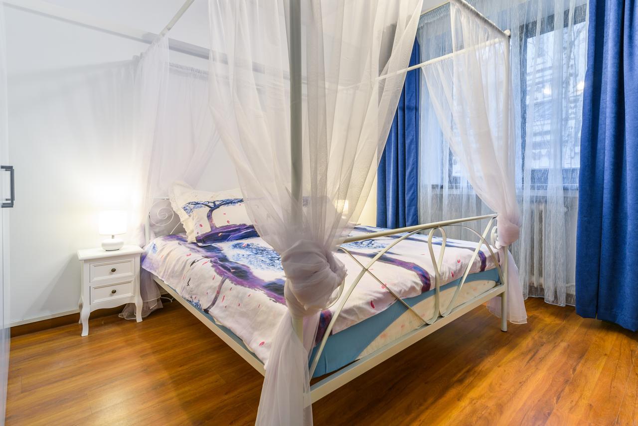Pedestrian Old Town 3 Bedrooms By Orchid Garden Apartment Bucharest