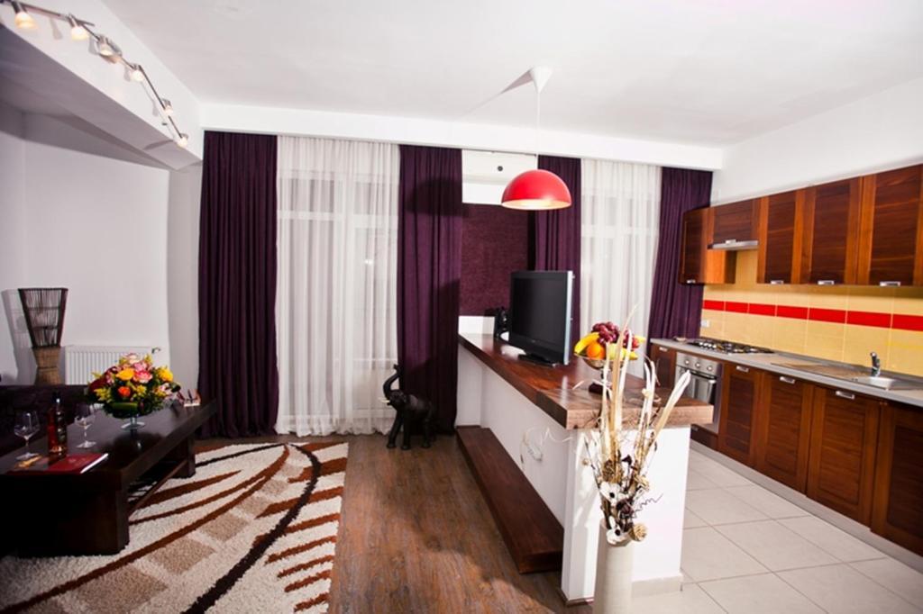 Aparthotel Phoenicia 4*
