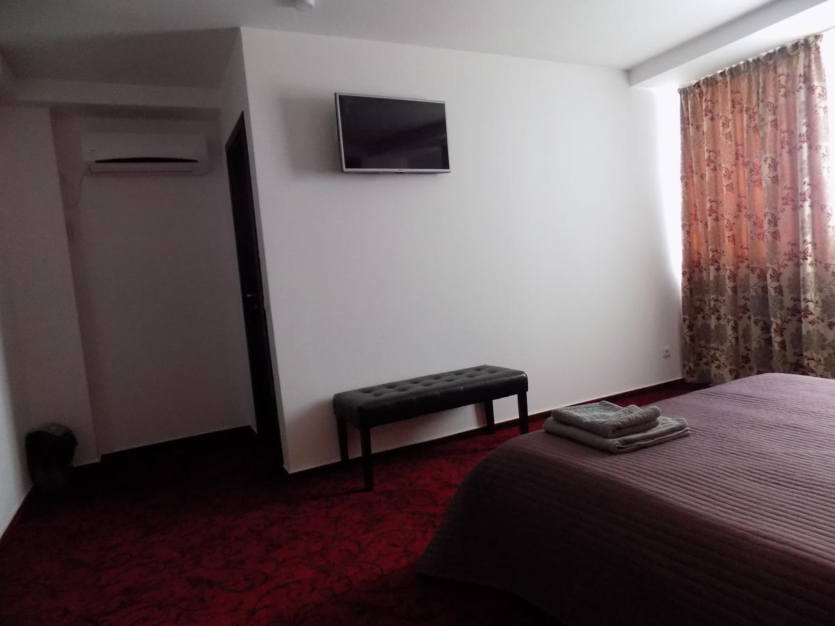 Homestay Colosseum *