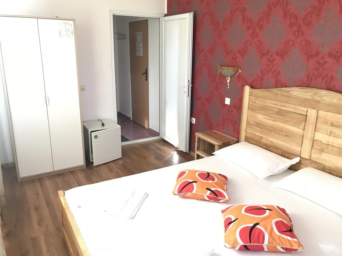 Funnytime Hotel Bucharest