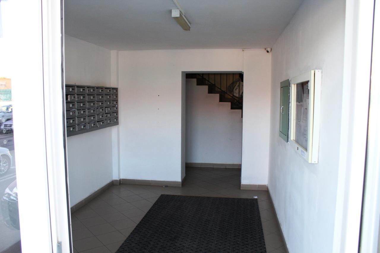 Vitan Modern Apartment, Sleeps 4 Apartment Bucharest