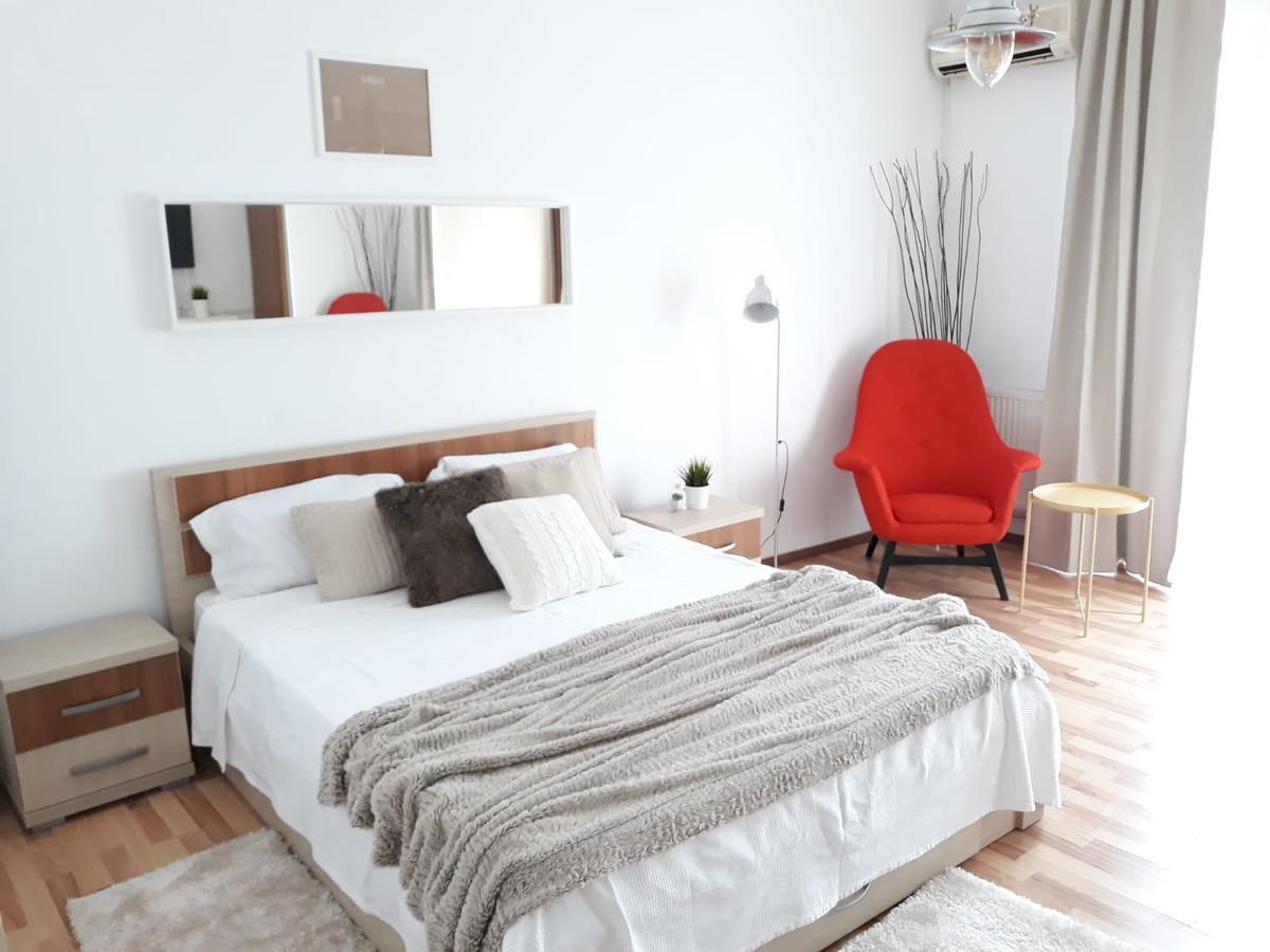 Old Center Apartment *