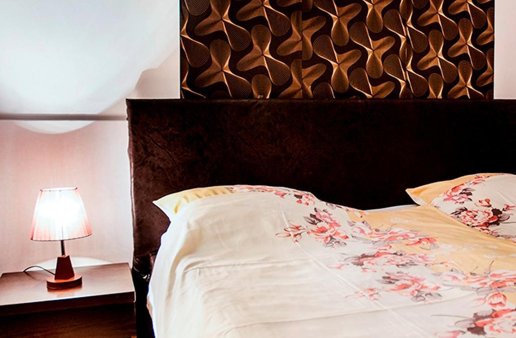 Stars Hotel