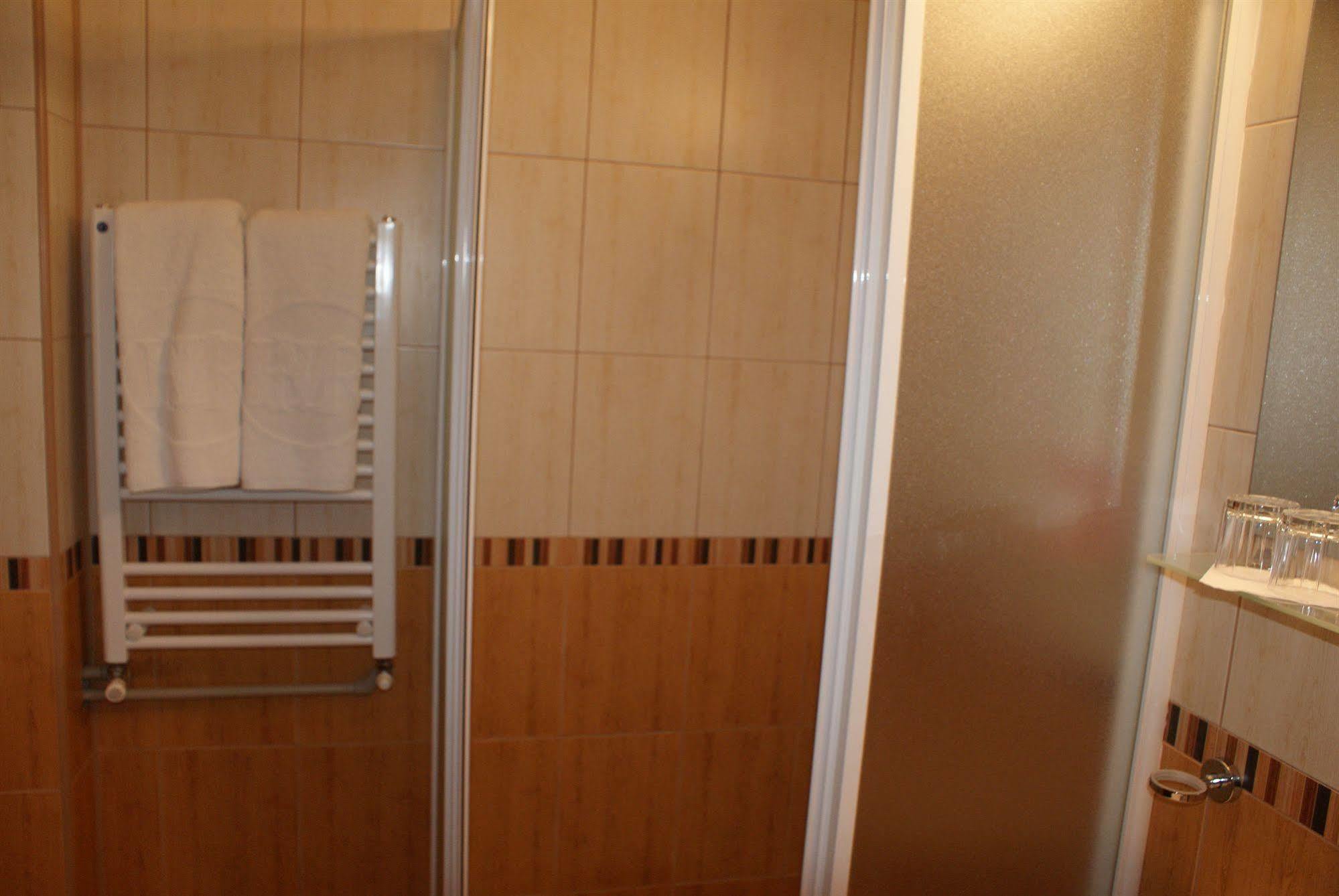 Premiere Hotel