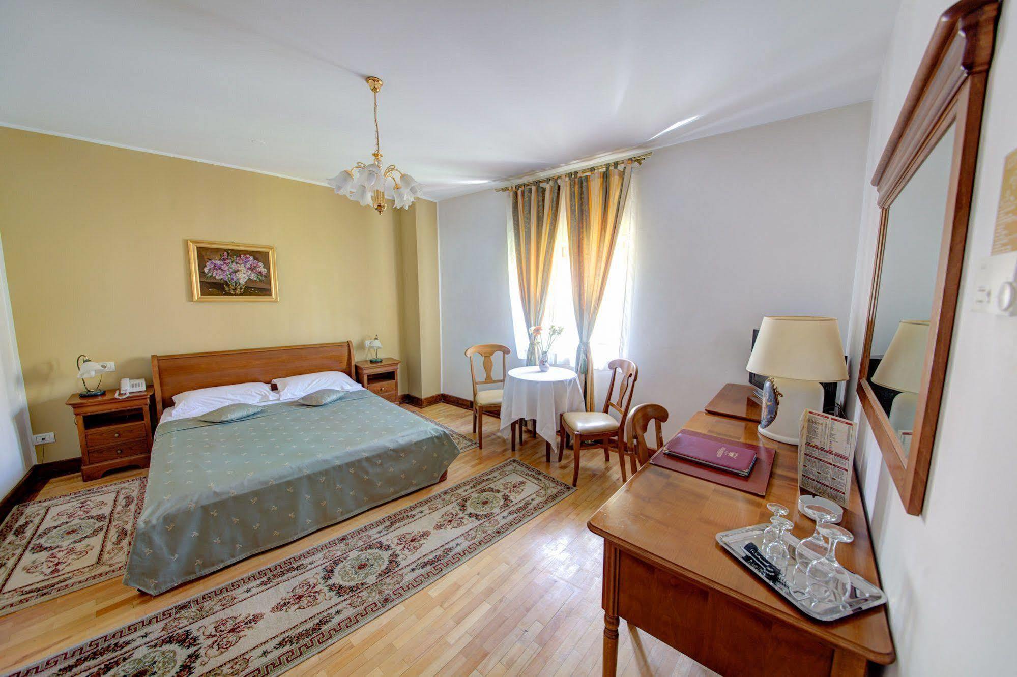 Hotel Reginetta Ii 3*