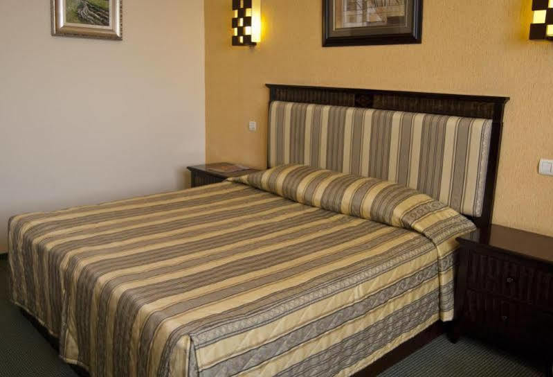 Tecadra Hotel Bucharest
