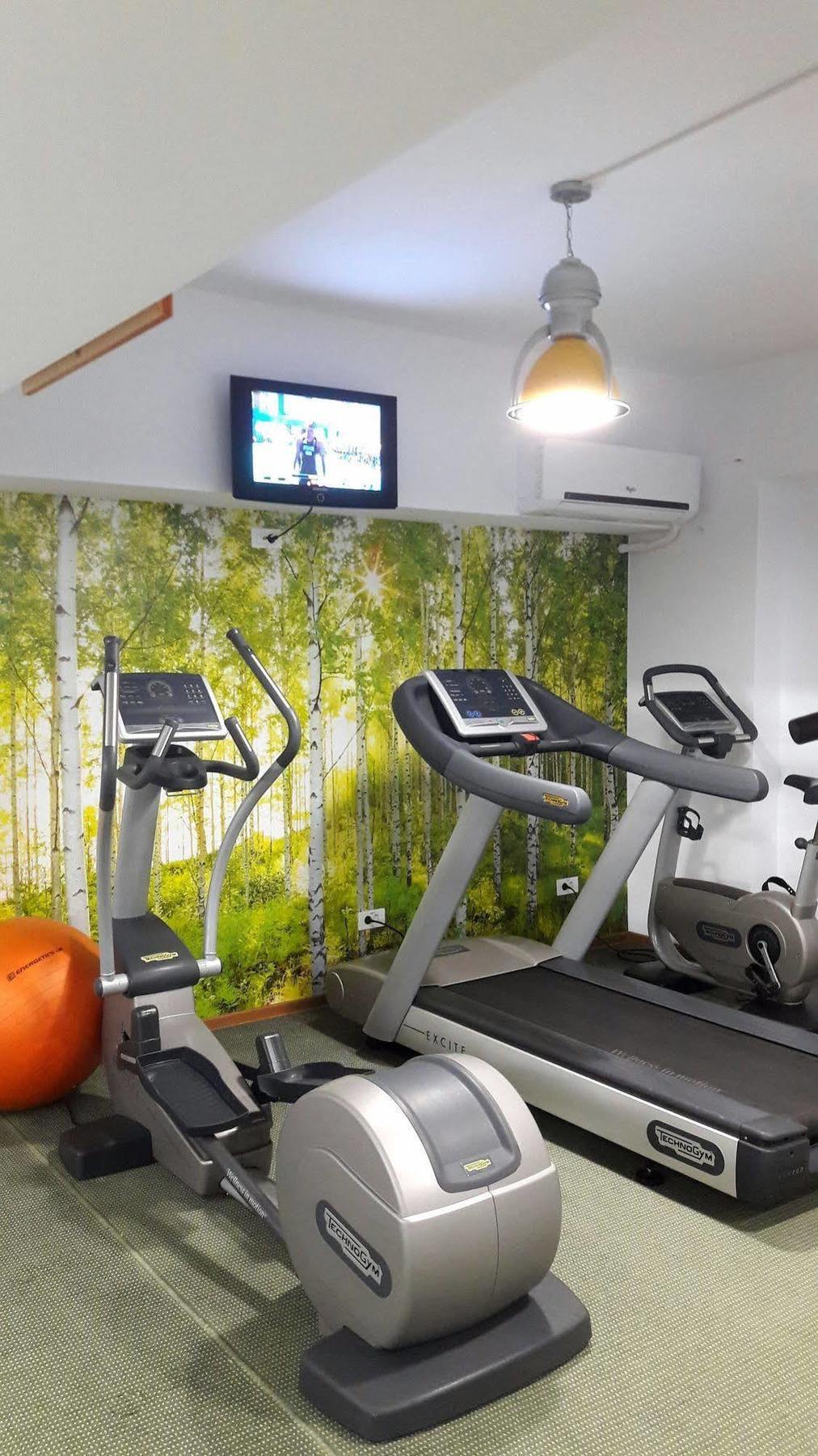 Hotel Tecadra Bucharest