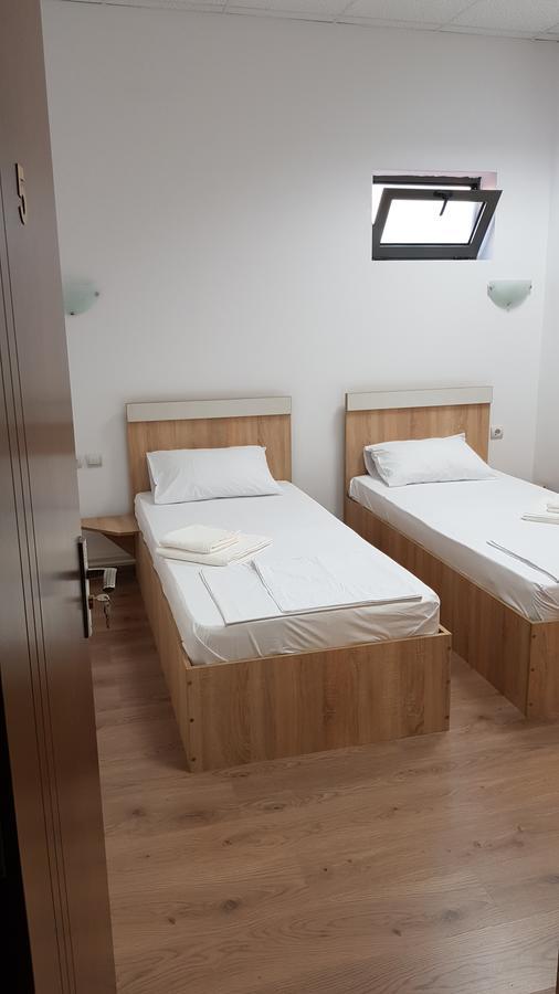 Hotel Tomi Bucharest