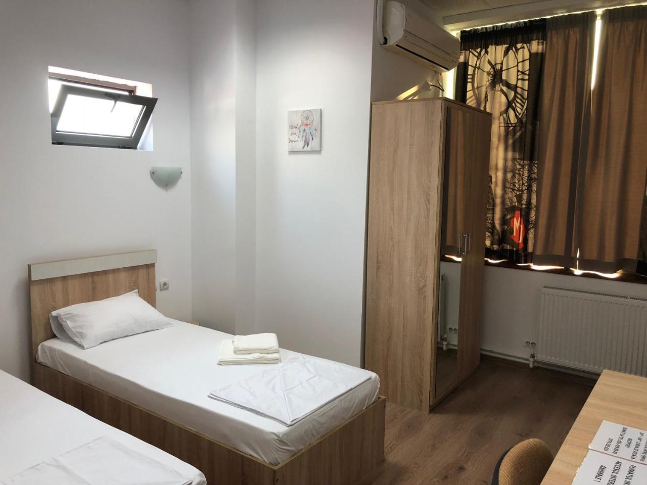 Tomi Hotel