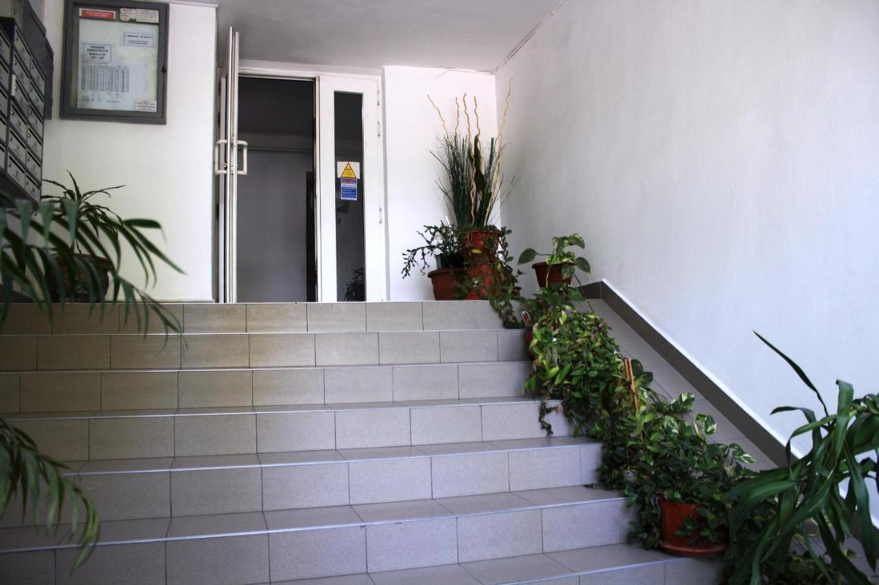 Alba Iulia Square, Premium 2 Bucareste