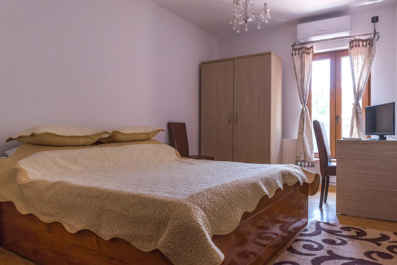 Hotel Foisor 3*