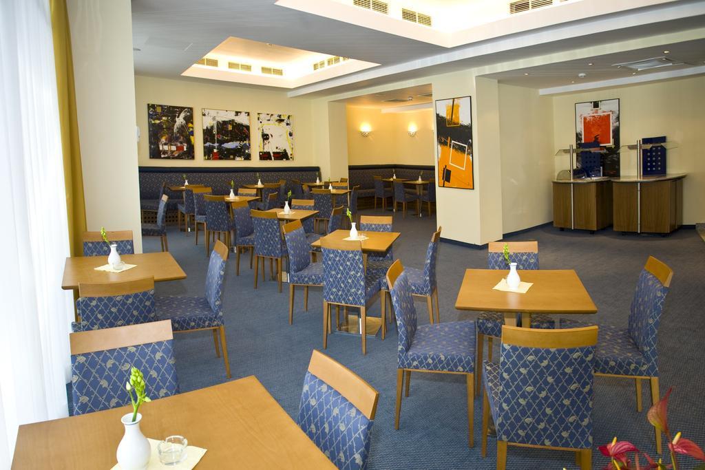 Starlight Hotel 4*