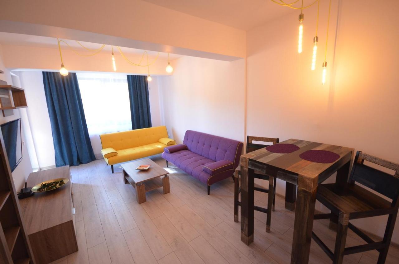 Apartament Rya 1 *