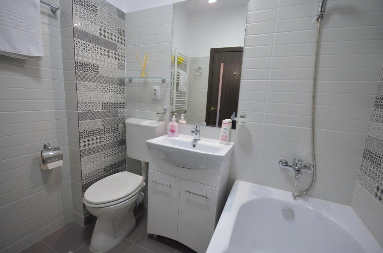 Rya 1 Apartament *