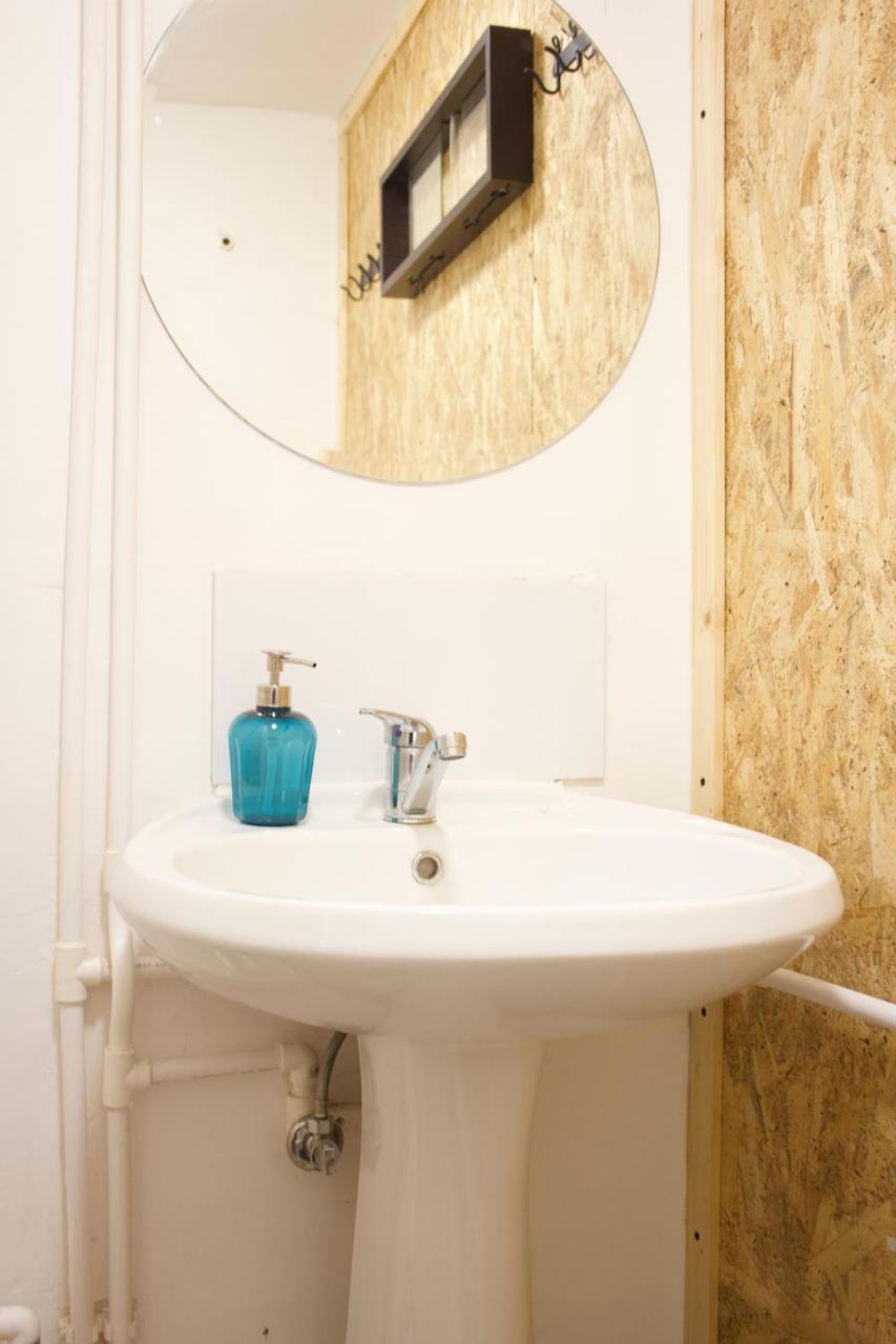 Albergue 4 Gara de Nord Poshtel