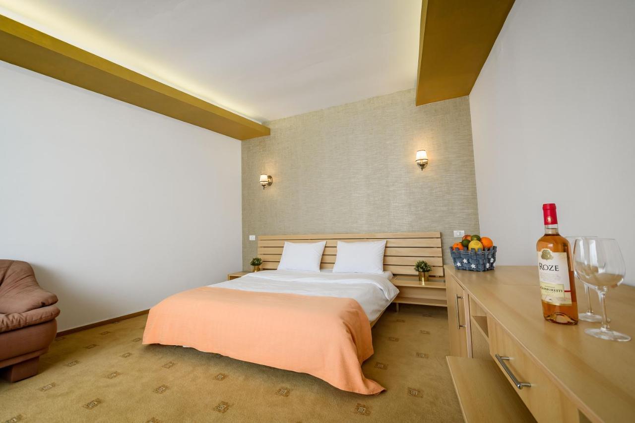 Andy Km 36 Hotel 3*