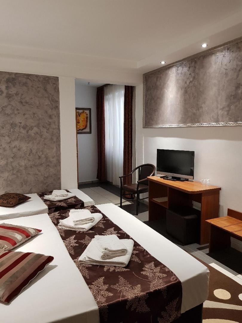 Hotel Tranzzit