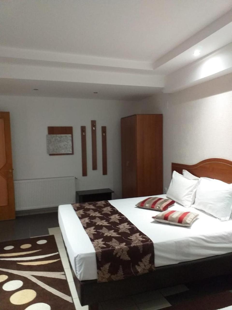 Hotel Tranzzit