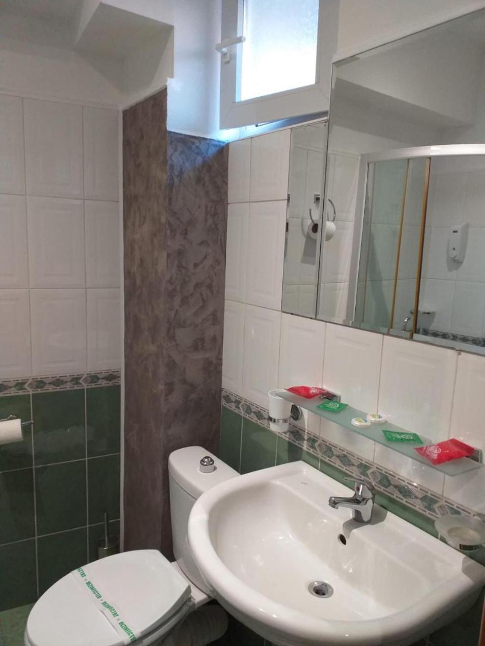 Tranzzit Hotel 3*