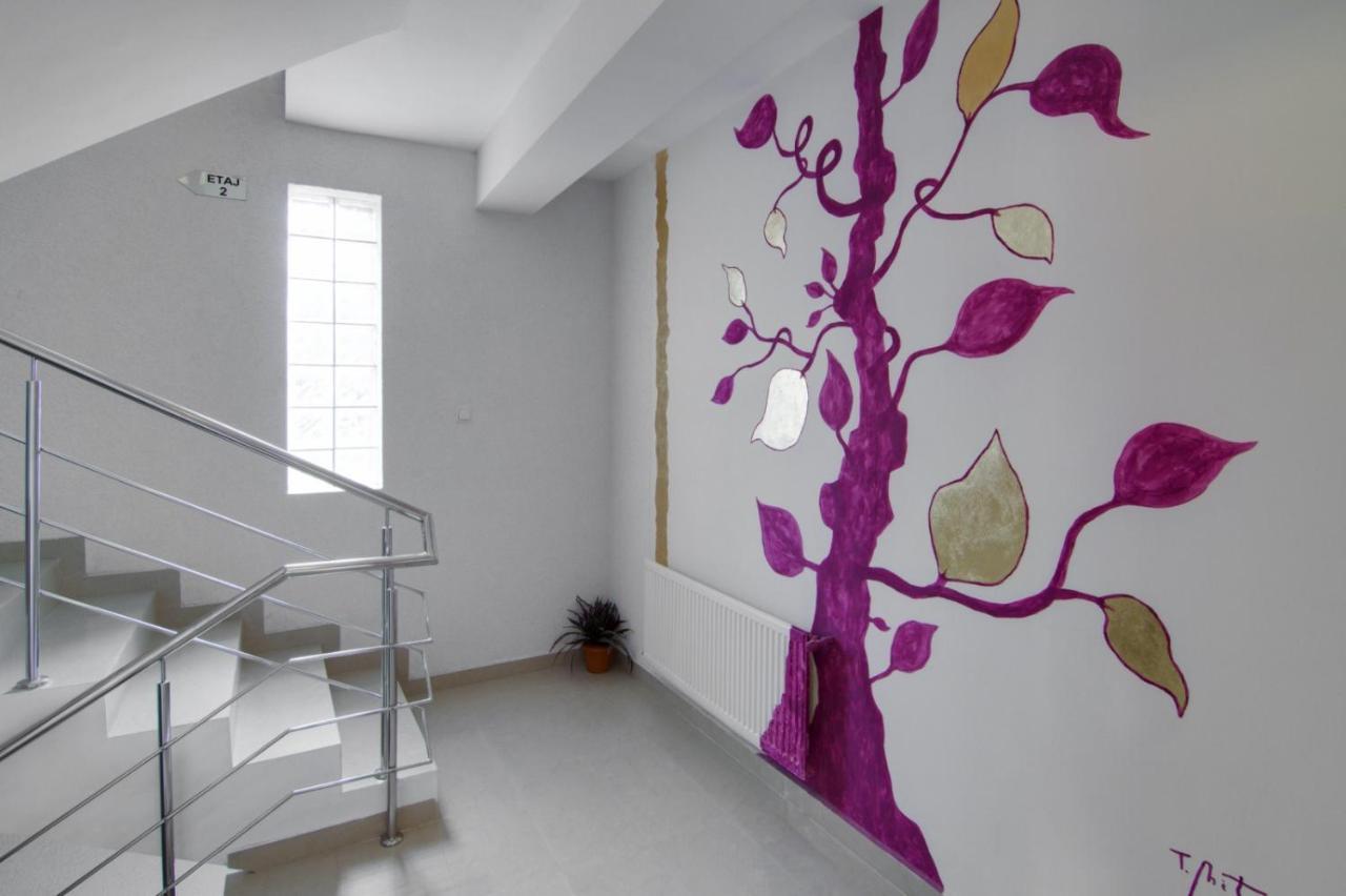 Tranzzit Hotel 3*