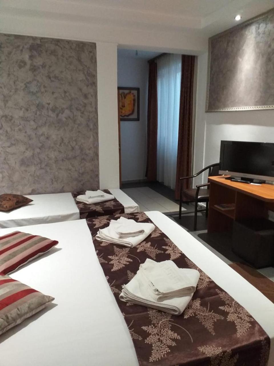 Hotel Tranzzit Bucharest